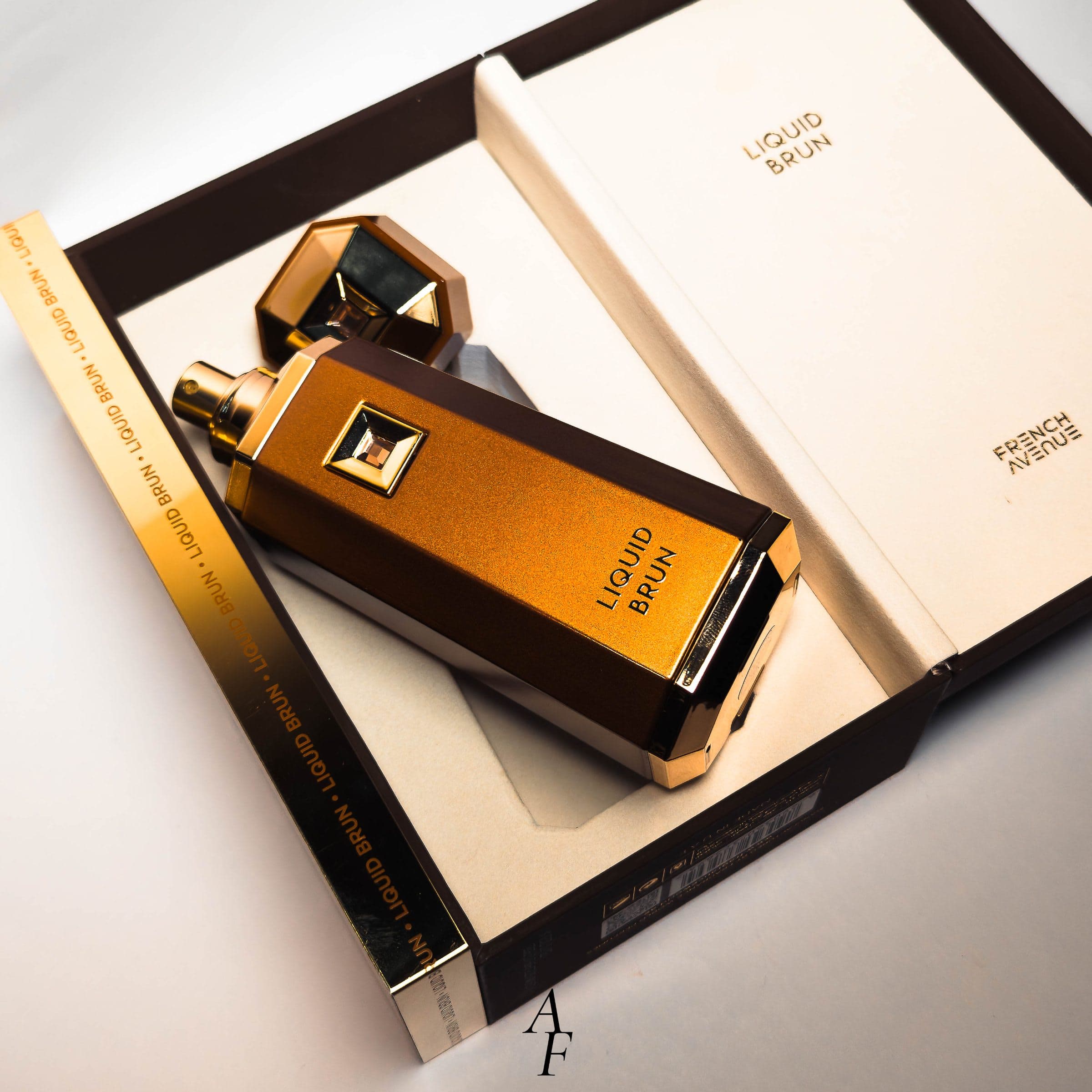 French Avenue Liquid Brun — image 1
